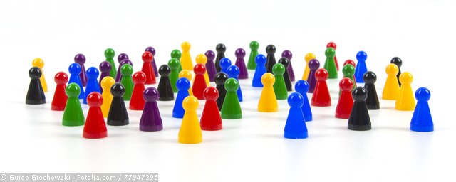 Dieses Bild zeigt Spielfiguren in verschiedenen Farben. © Guido Grochowski - Fotolia.com / 77947295